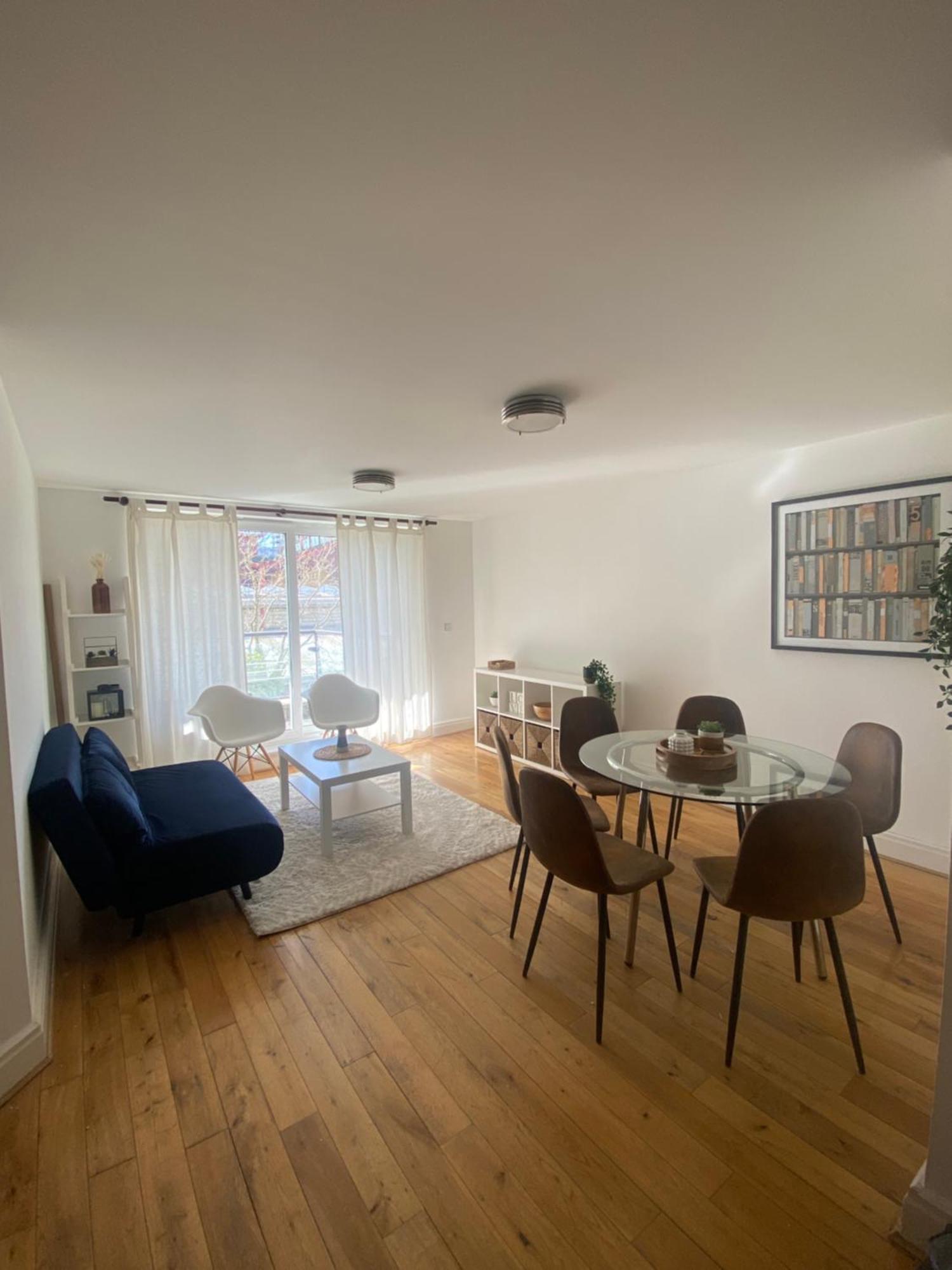 2 Bedroom Flat In Riverside West Londra Exterior foto
