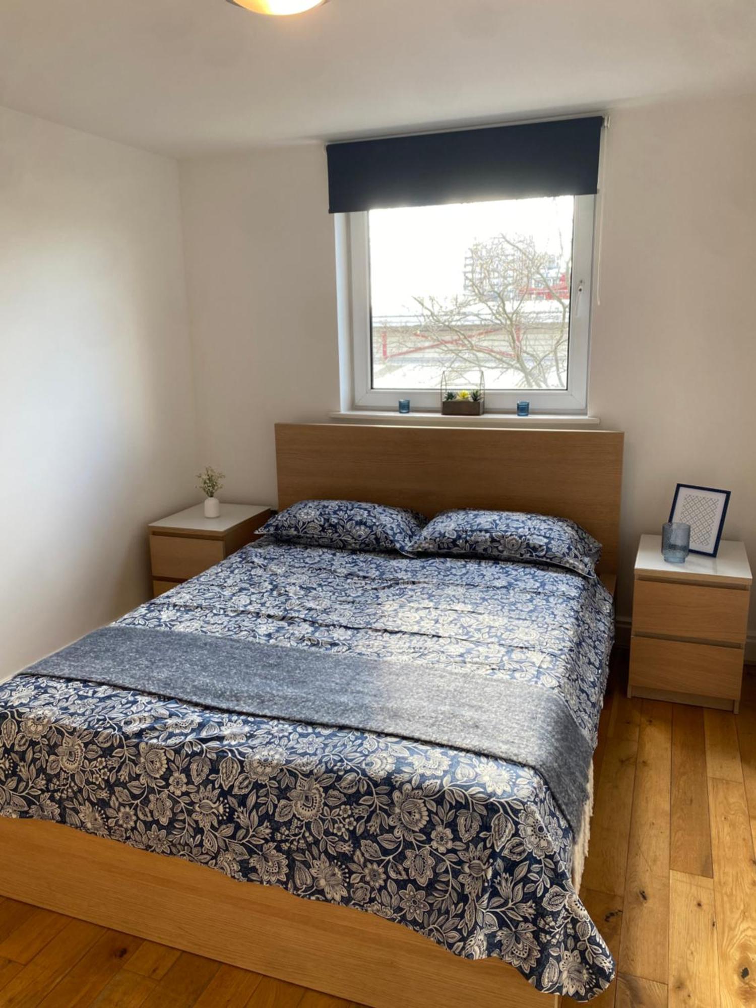2 Bedroom Flat In Riverside West Londra Exterior foto